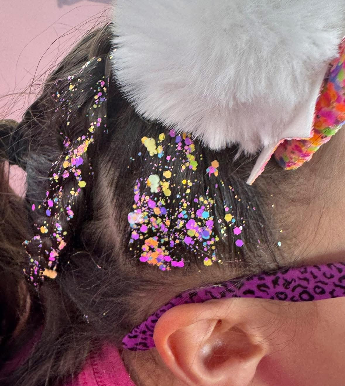 Peep glitter hair gel